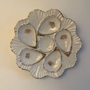 Elegant White and Gold Oyster Plate